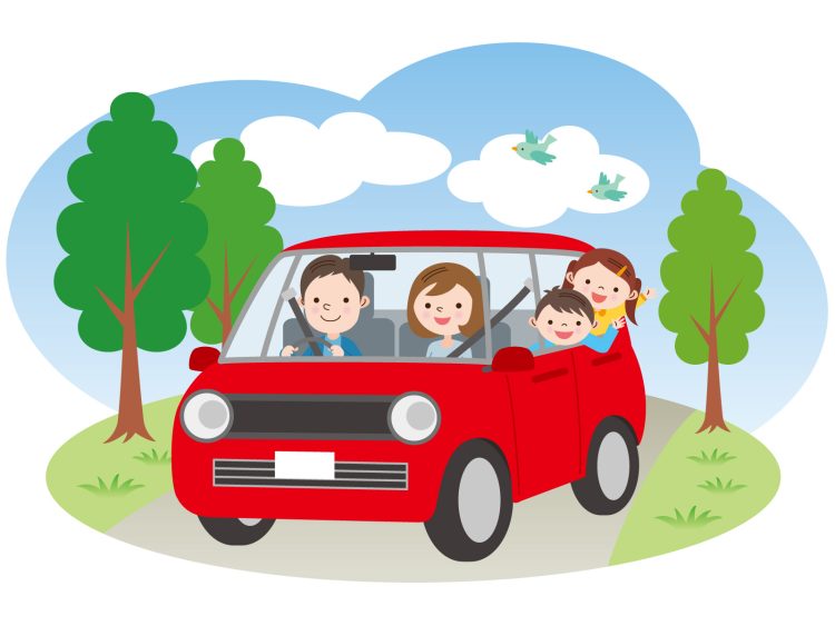 車に乗る家族